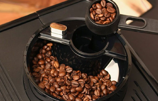 Кофемашина Nespresso не видит кофе